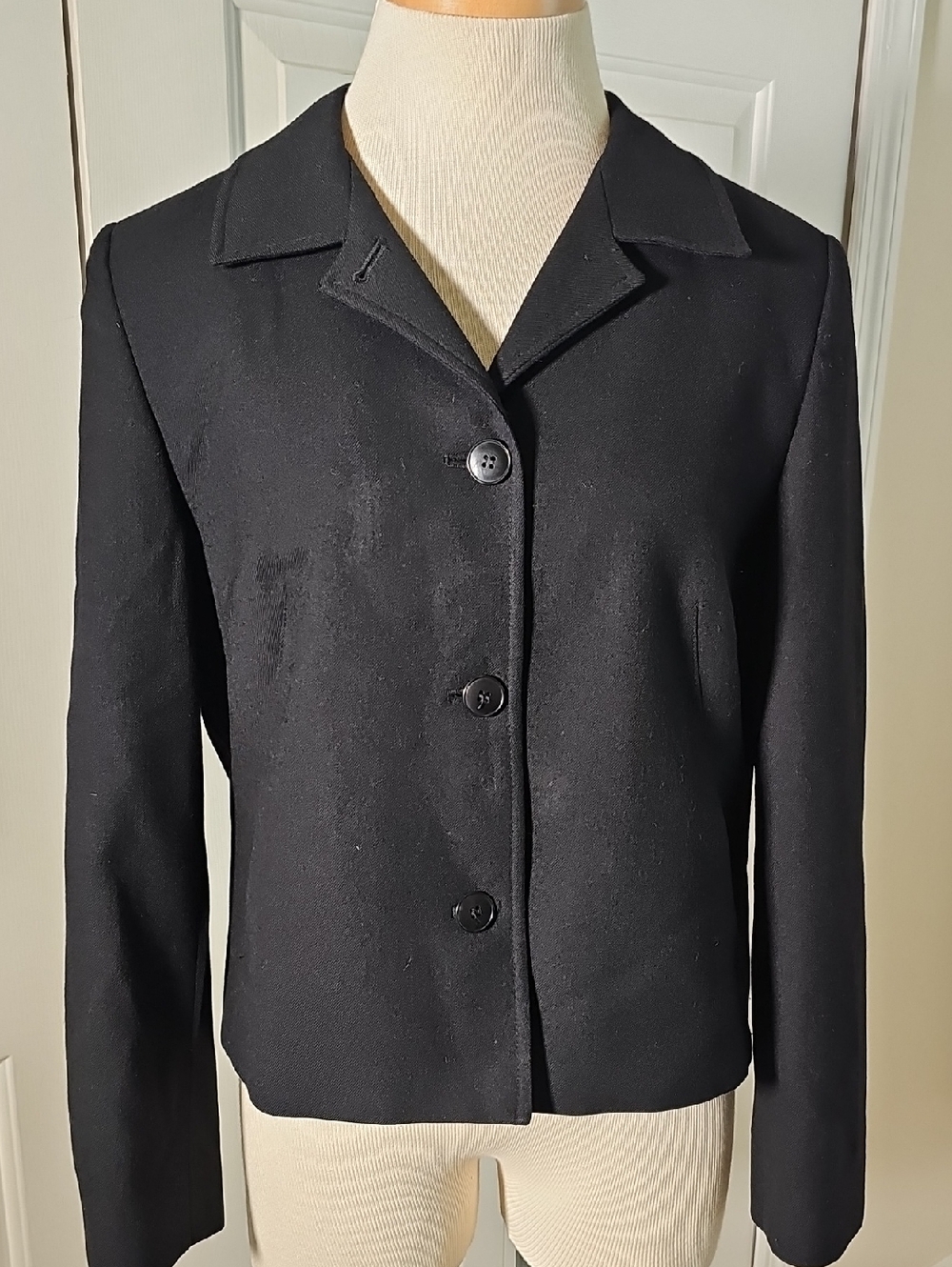 Talbots Petite Classic Black Women's Button-Front Jacket. Pure New Wool Size 10
